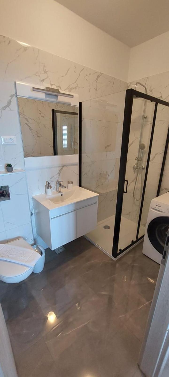 Apartment Toncica Omiš Exteriér fotografie